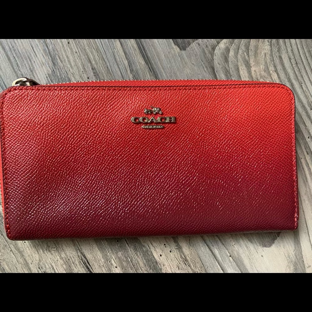 Coach Accordion zip wallet Ombre red/watermellon